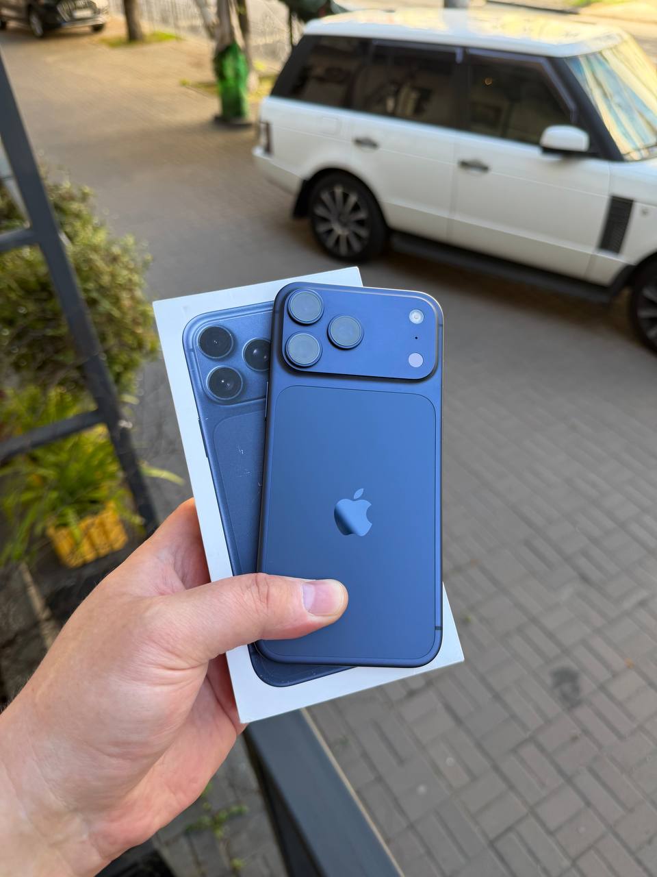 Open Box Apple iPhone 17 Pro Max 256GB Deep Blue 1 Open Box Apple iPhone 17 Pro Max 256GB Deep Blue