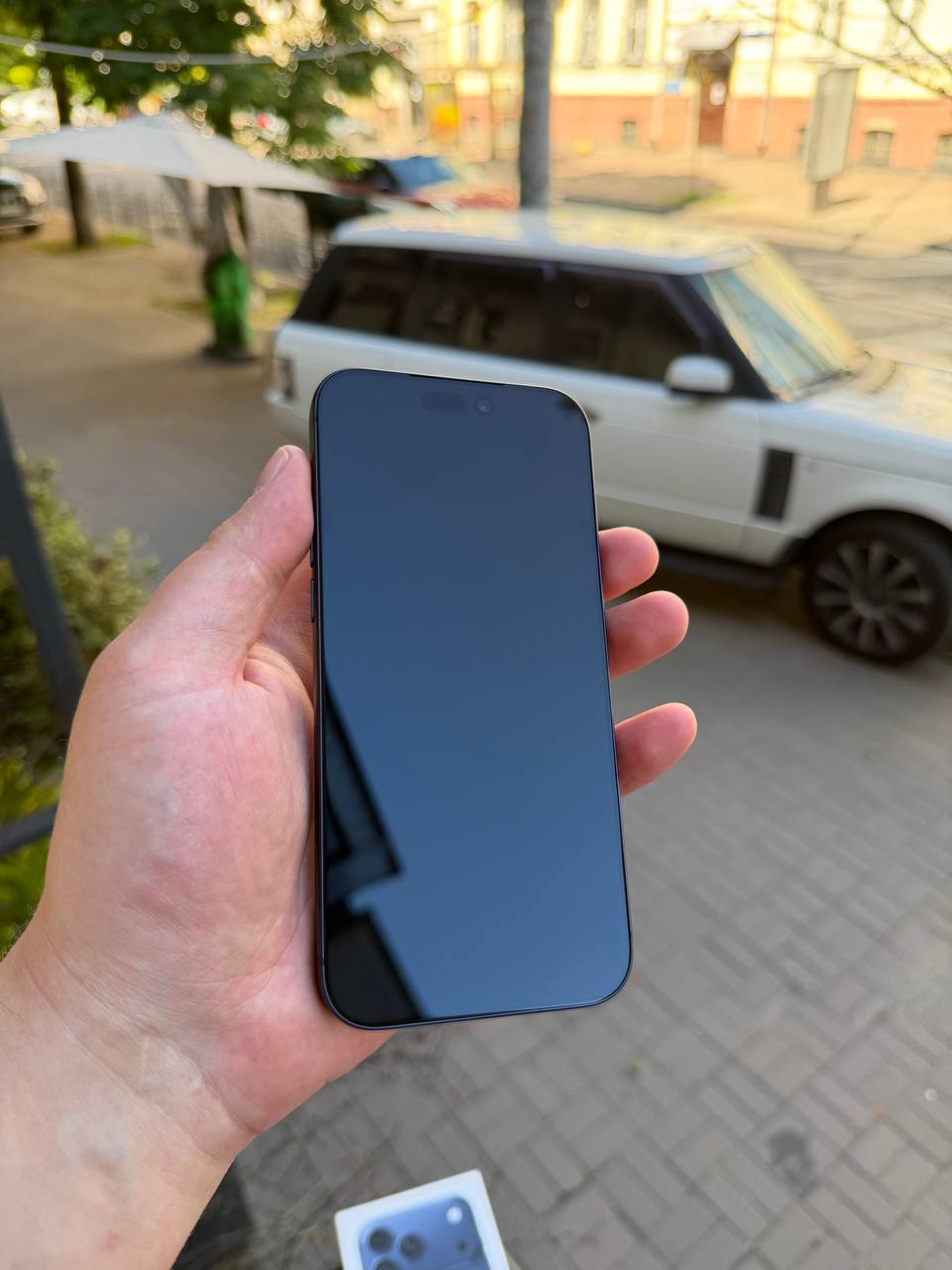 Open Box Apple iPhone 17 Pro Max 256GB Deep Blue - Зображення 3