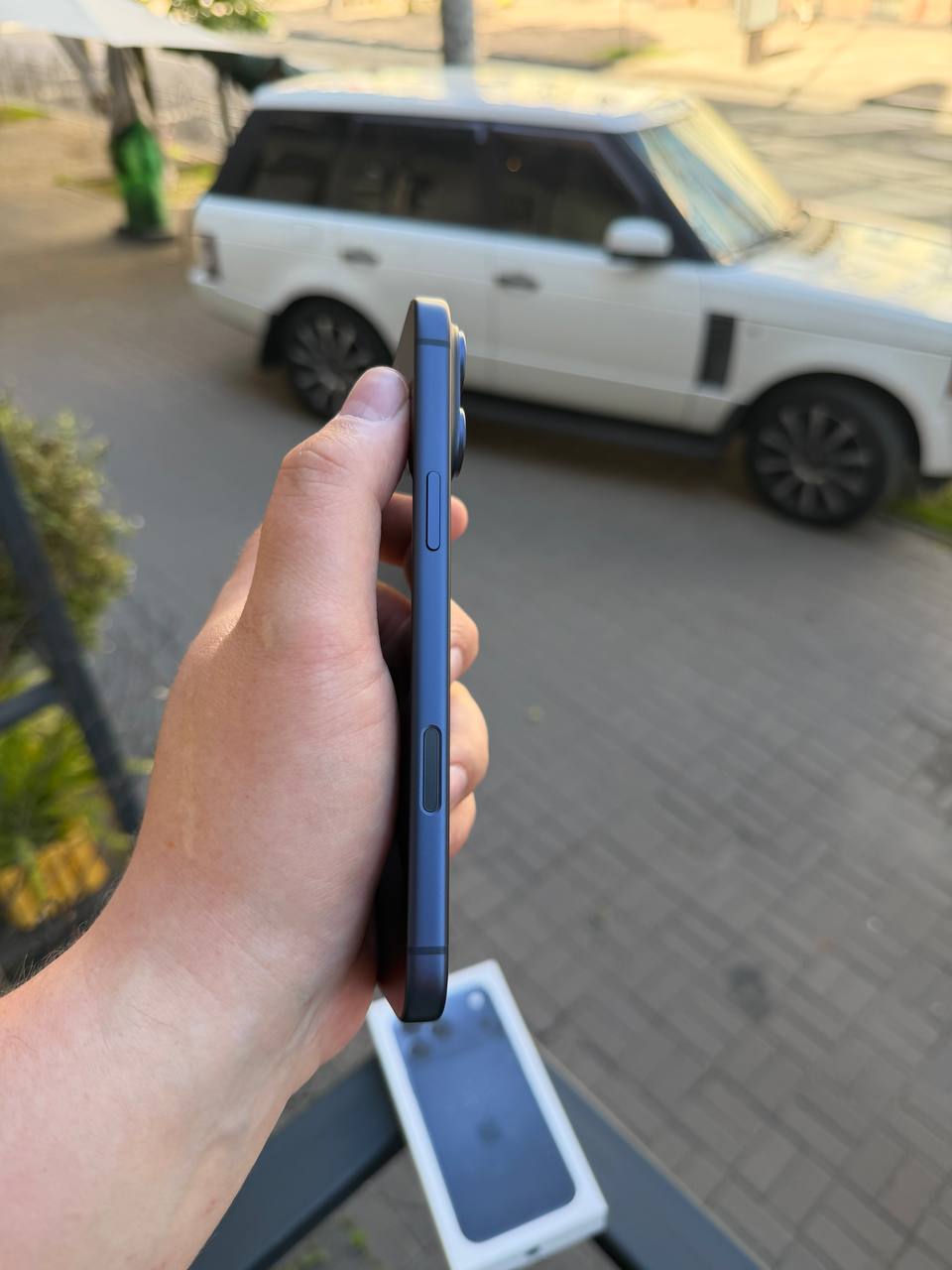 Open Box Apple iPhone 17 Pro Max 256GB Deep Blue - Зображення 5