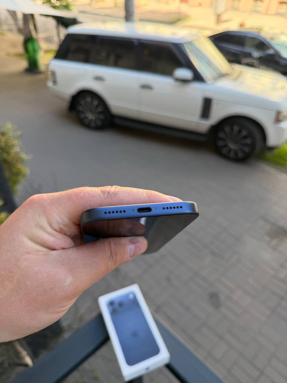 Open Box Apple iPhone 17 Pro Max 256GB Deep Blue - Зображення 7
