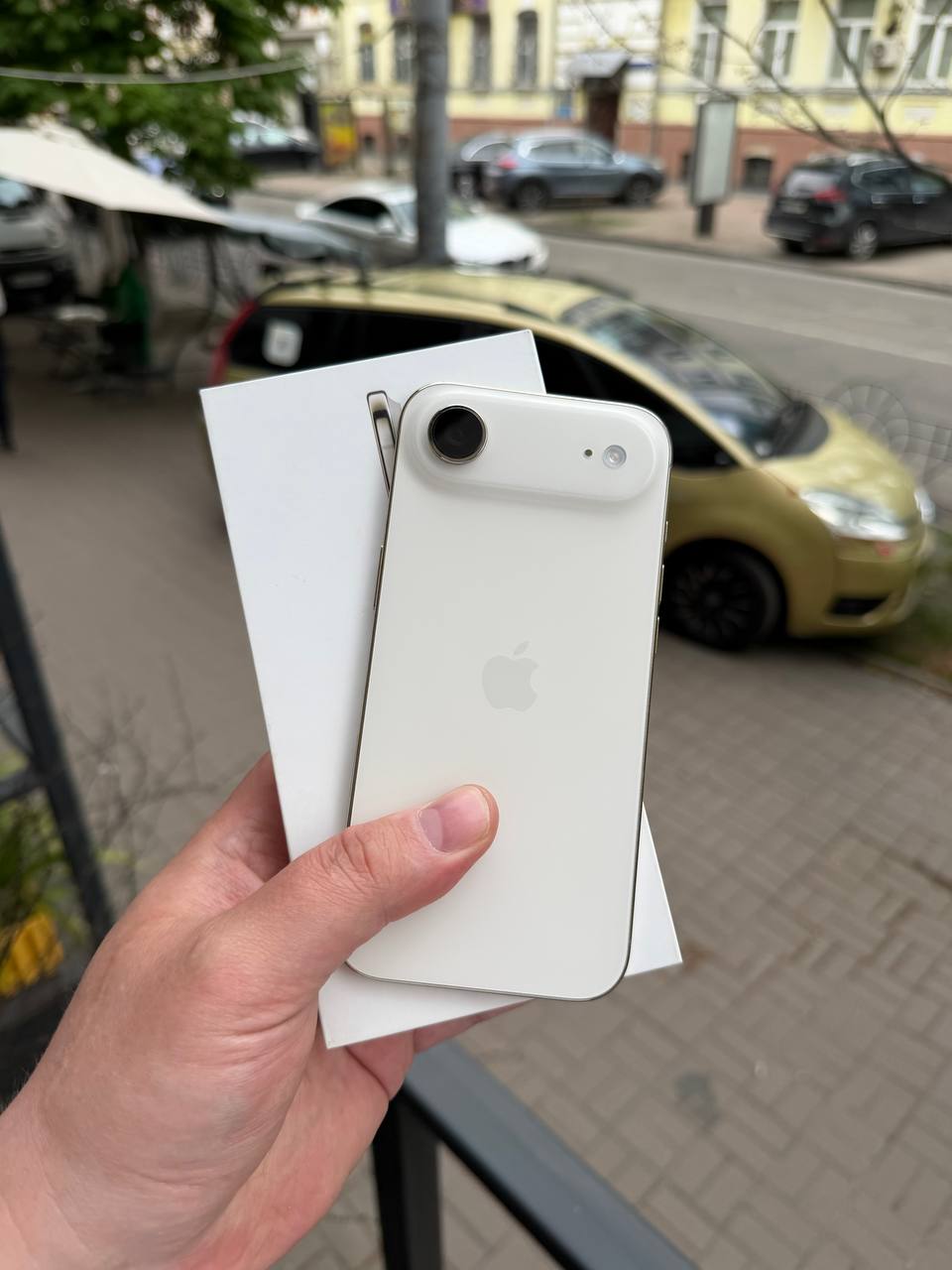 Б/В Apple iPhone Air 512GB Light Gold 1 Б/В Apple iPhone Air 512GB Light Gold