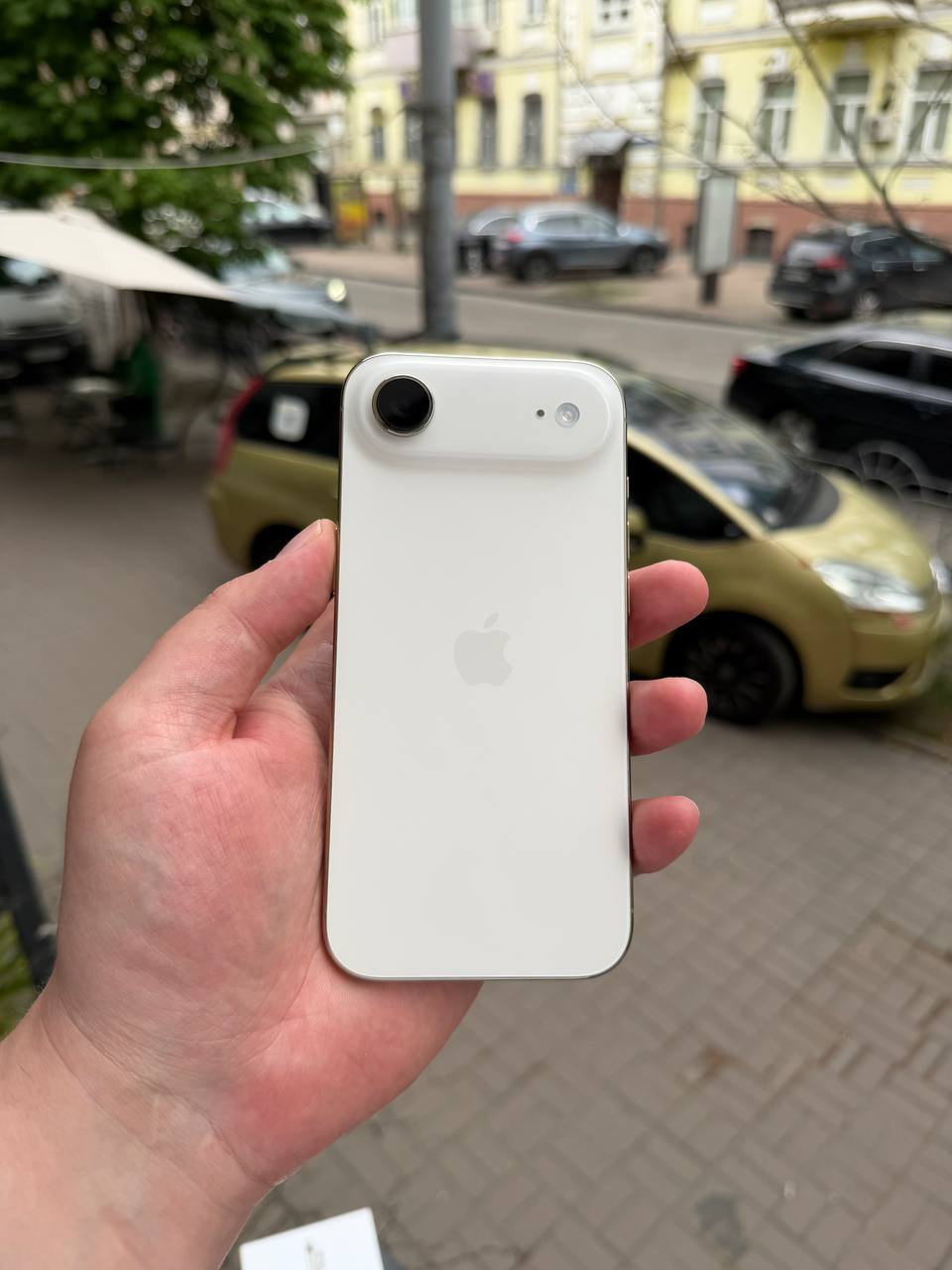 Б/В Apple iPhone Air 512GB Light Gold 2 Б/В Apple iPhone Air 512GB Light Gold — изображение 2