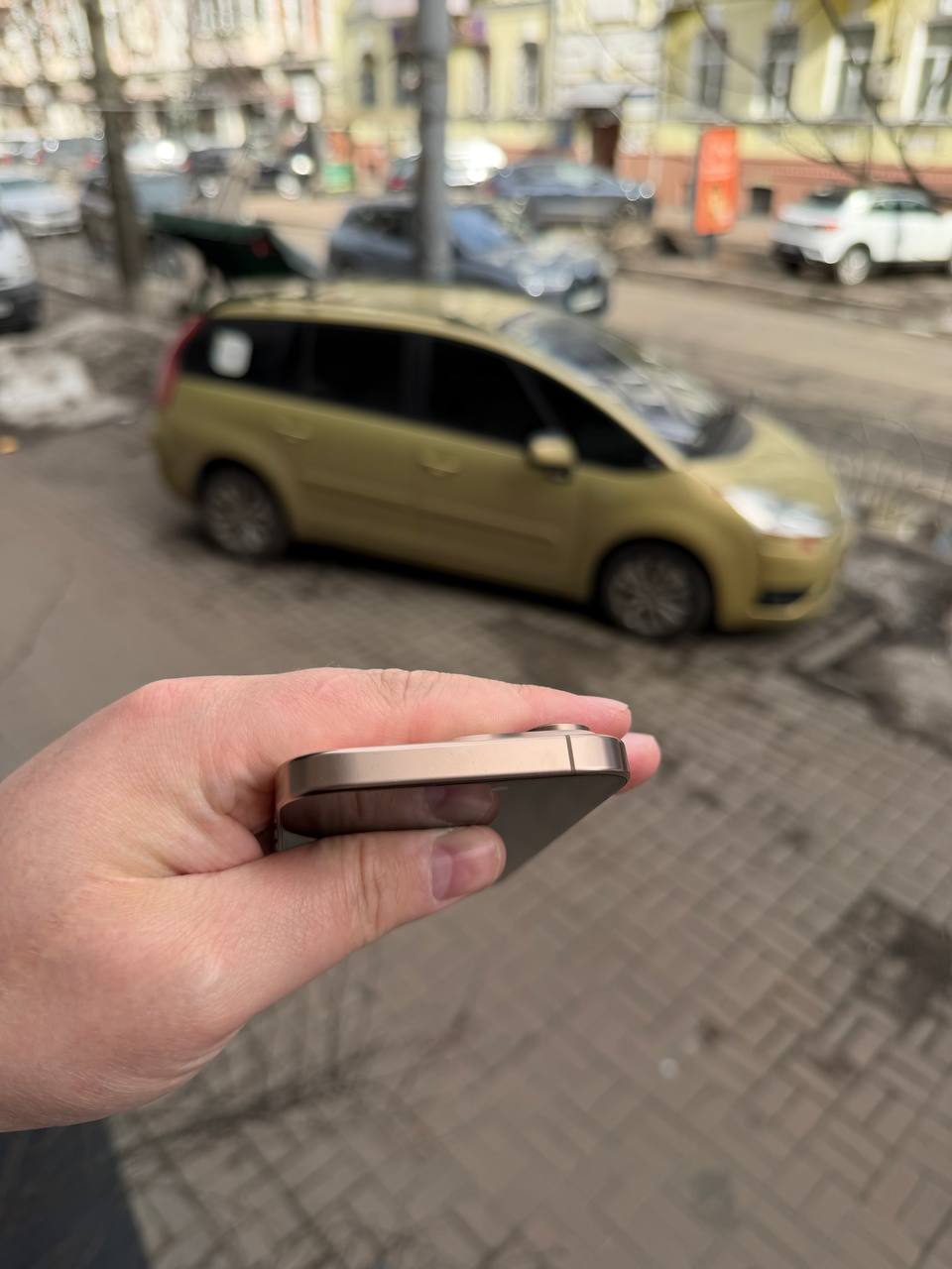 Б/В iPhone 16 Pro 512GB Desert Titanium 6 Б/В iPhone 16 Pro 512GB Desert Titanium — изображение 6