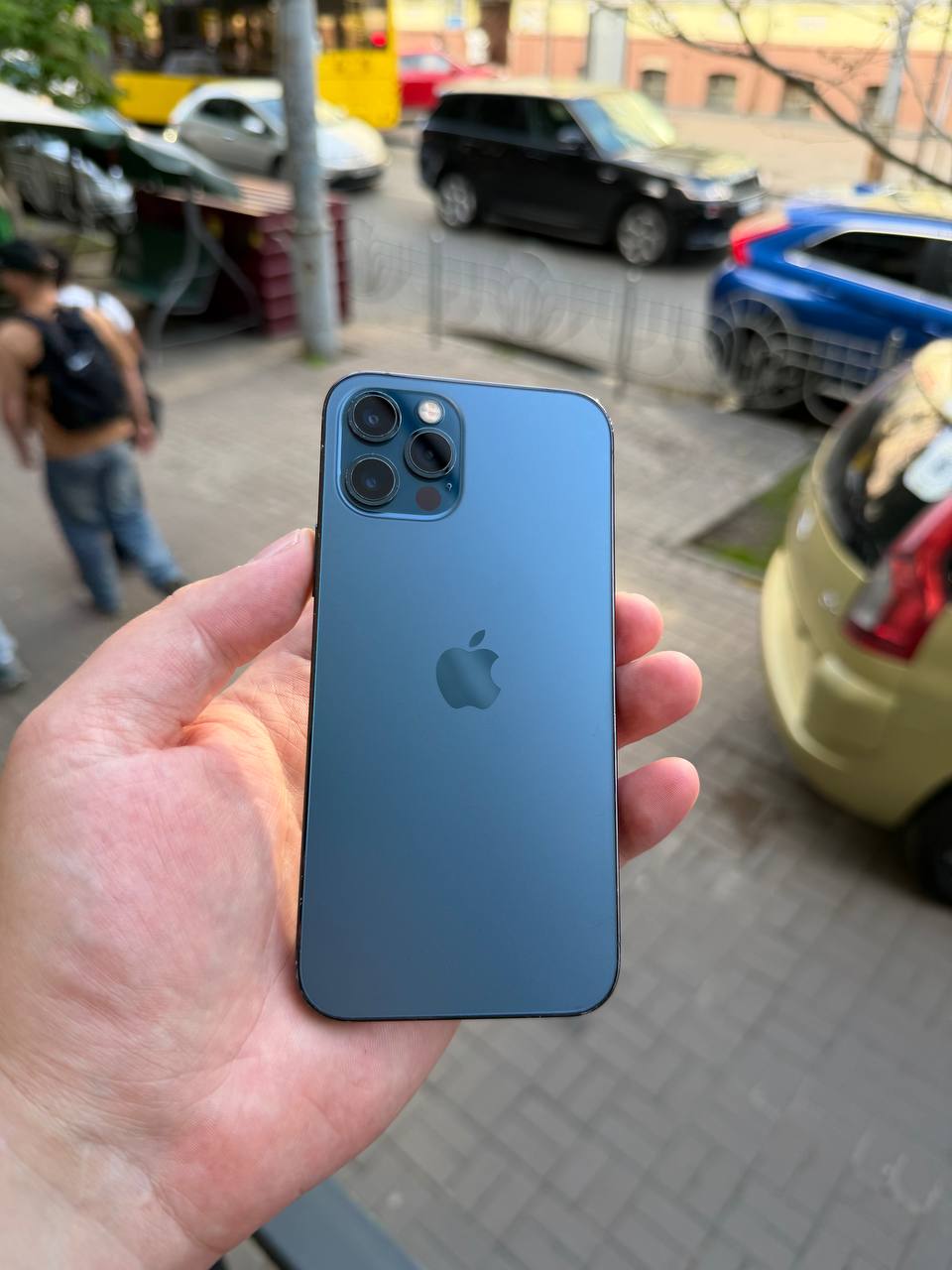 Б/В Apple iPhone 12 Pro 512GB Pacific Blue 1 Б/В Apple iPhone 12 Pro 512GB Pacific Blue